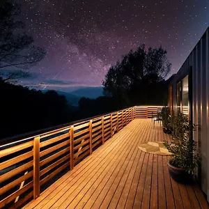 Del Bosque Lodge Canyelles (Catalonia)