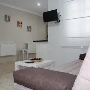 And New Very Close To The Center 2ºa Apartment